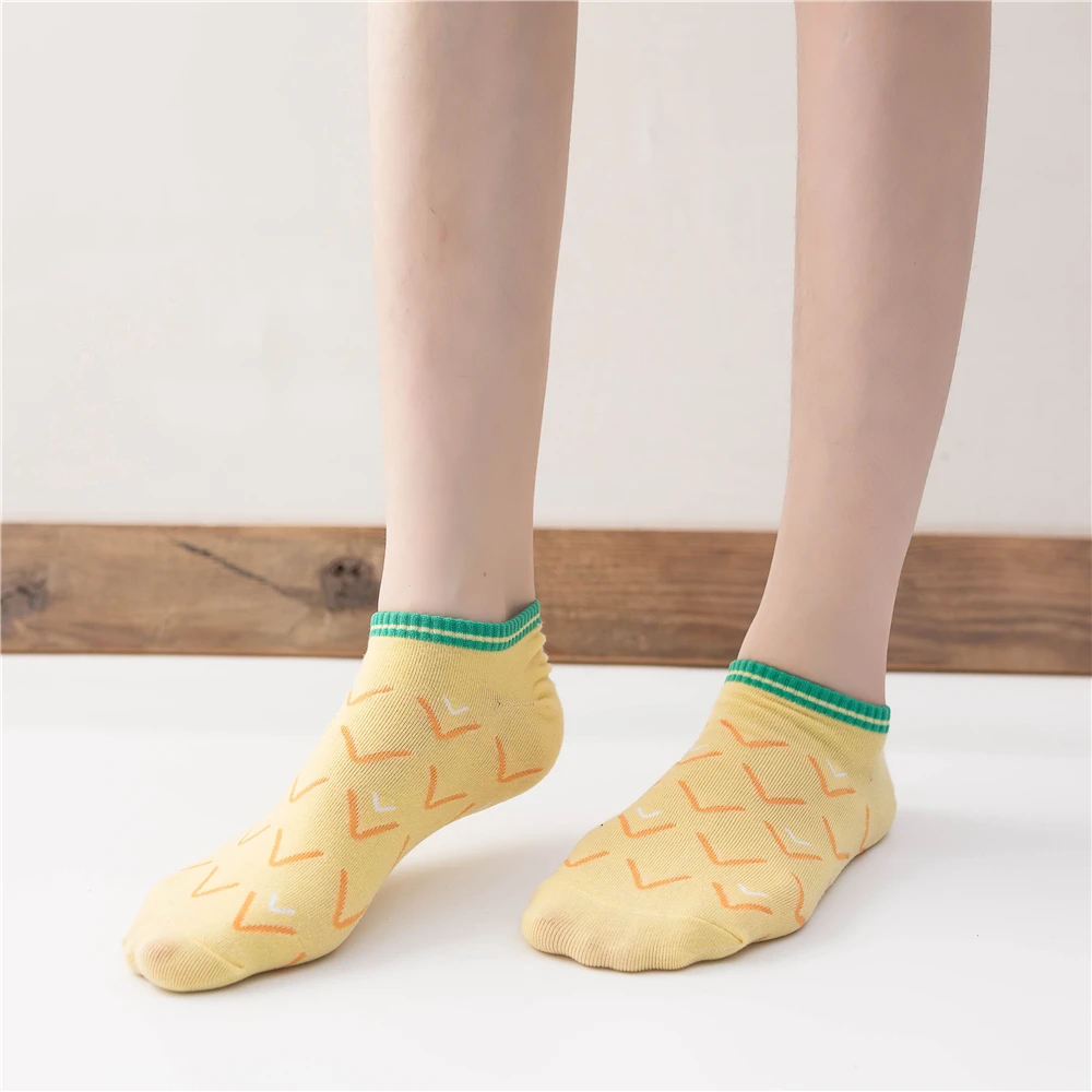 New Cute Art Fresh Happy Fruit Party Socks Comfortable Strawberry Cherry Avocado Pineapple Watermelon Cotton Sokken Dropship