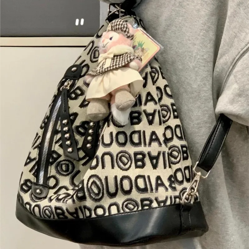 Letter Drawstring Bucket Fashionable Casual Multifunctional Tote Bag Woman Large Capacity Commuter Handbag Ladies Shoulder Bag