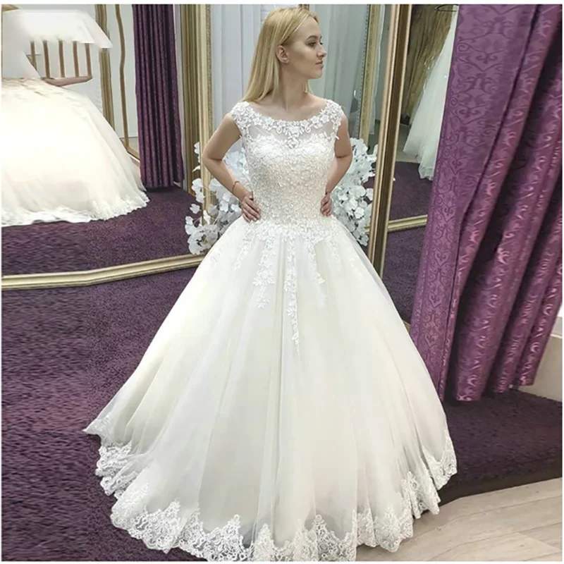 

Princess 2022 Scoop Neck Lace Appliques Wedding Dresses Sexy Plus Size Bridal Gowns Cap Sleeves Formal Long Robe De Mariee