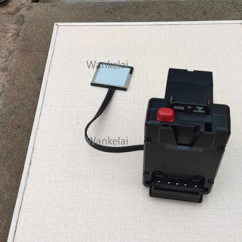 محول Z CAM SSD NP-F970 إلى بطارية على شكل حرف V محول متعدد الوظائف لـ E2-M4/S6/F6/F8