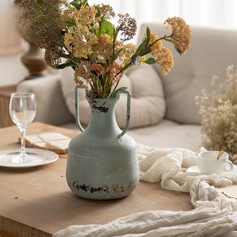 

Loft antique and old wrought iron vase homestay entrance floor decoration ornament flower shop flower arrangement wedding shooti