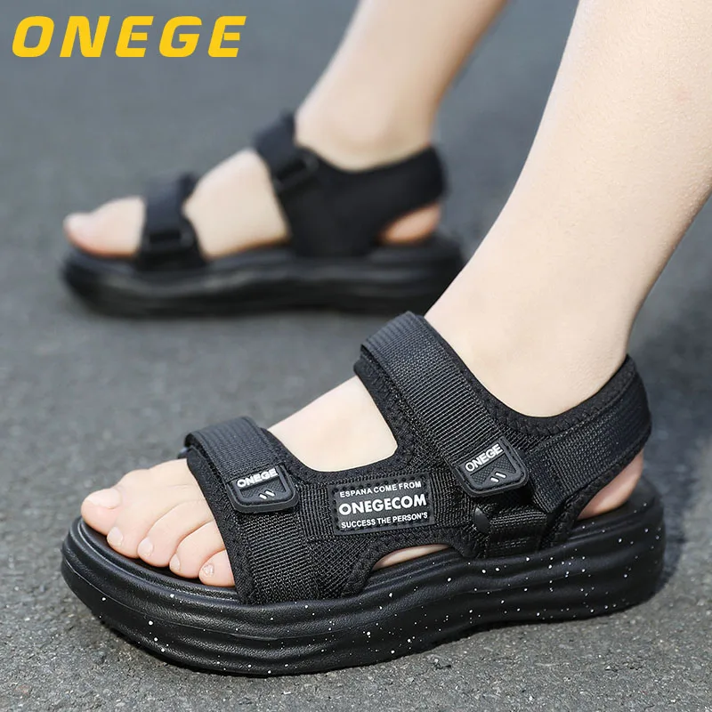 A Pair of Summer Breathable and Wear-Resistant Fashionable Sandals, Simple Soft-Soled Beach Shoes, Outdoor Sports Children's Shoes