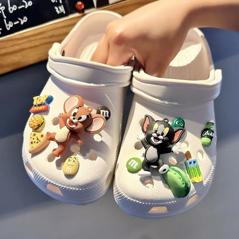 10/12Pcs/set Cartoon Tom and Jerry Shoe Charms DIY Hole Shoes Detachable Buckle Garden Shoes Accessories Girls Boy Festival Gift