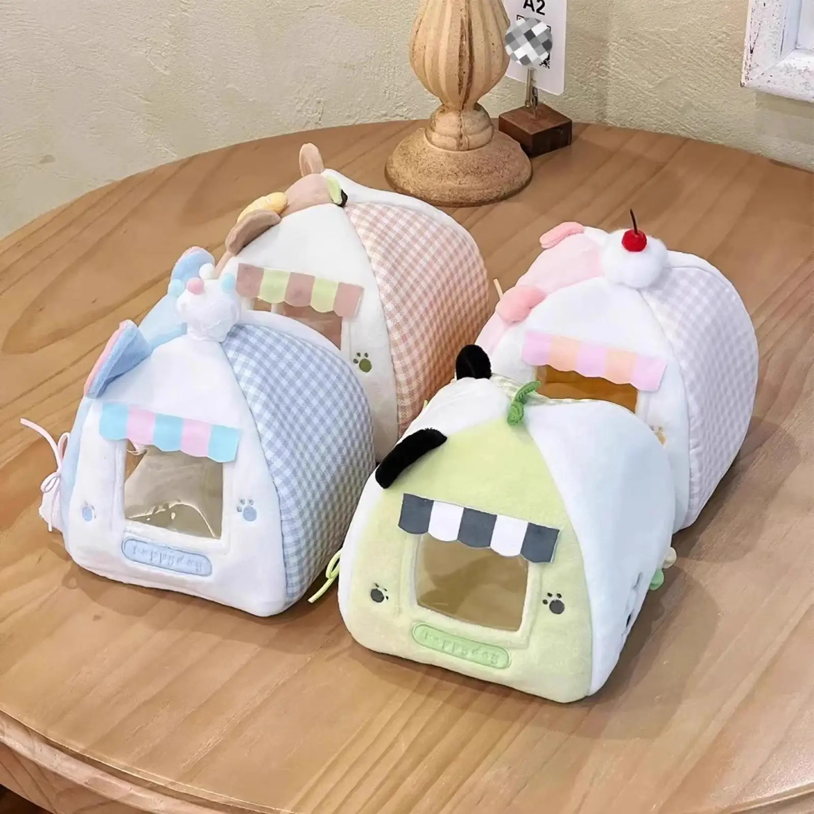 Tenda per bambole Playset Mobili in miniatura Tenda per bambole Letto per soggiorno Casa Gioco fantastico Animali di peluche Display da tavolo per interni