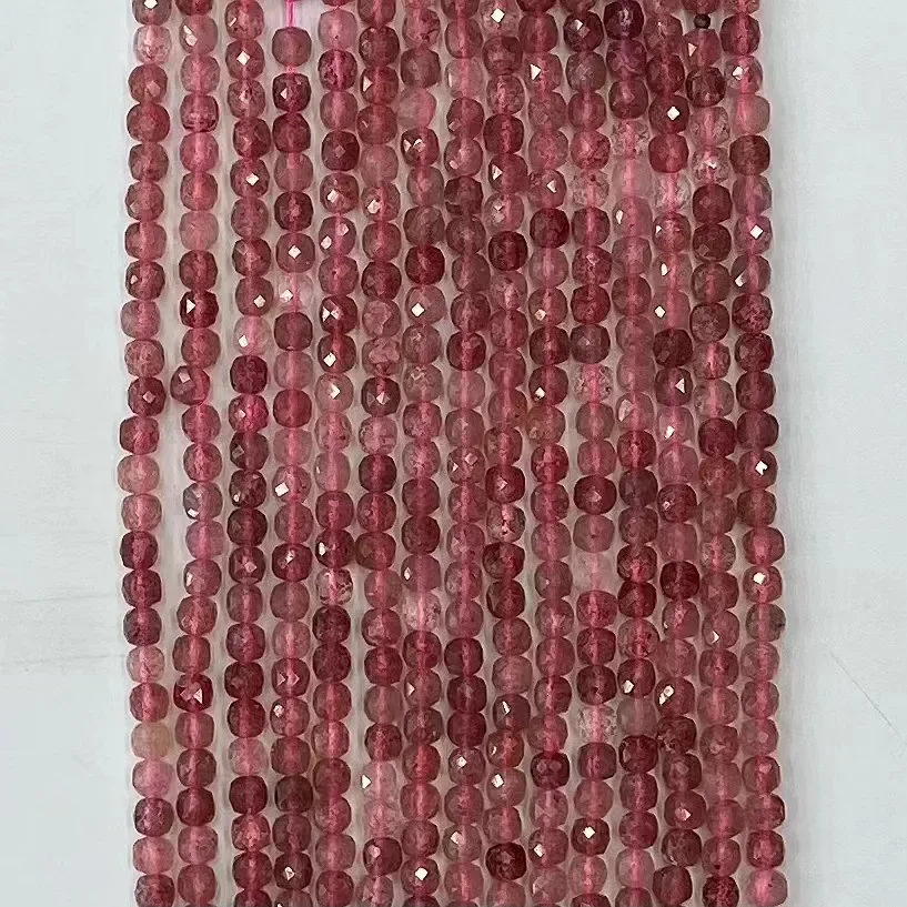 

Natural Strawberry Crystal Facted Square Loose BeadJewelry DIY Bracelet Necklace 38cm Manufacturer Wholesale