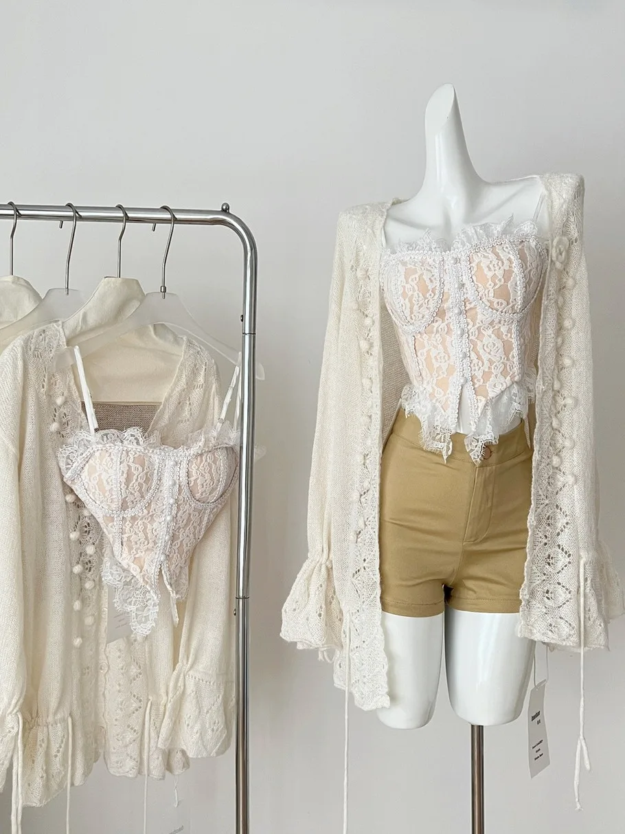 

Trendy Lace Crop Top And ort Set with Open Cardigan Outerwear And Strapl Vest Loose Fit Faionable Autumn Collection