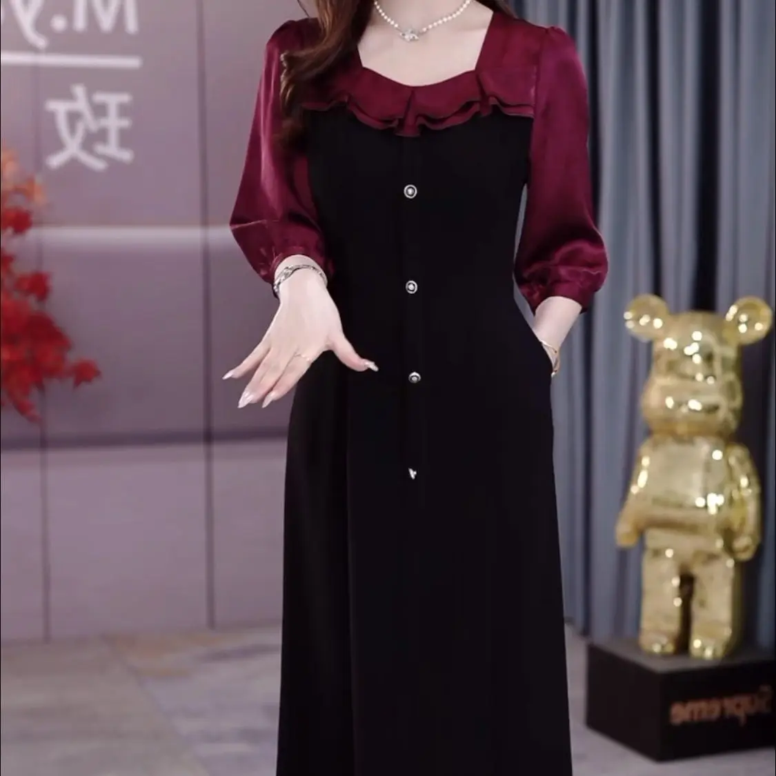 Elegantes und stilvolles langes Kleid 2025, Frühjahr, neues mittellanges Slim-Fit-Kleid für Damen