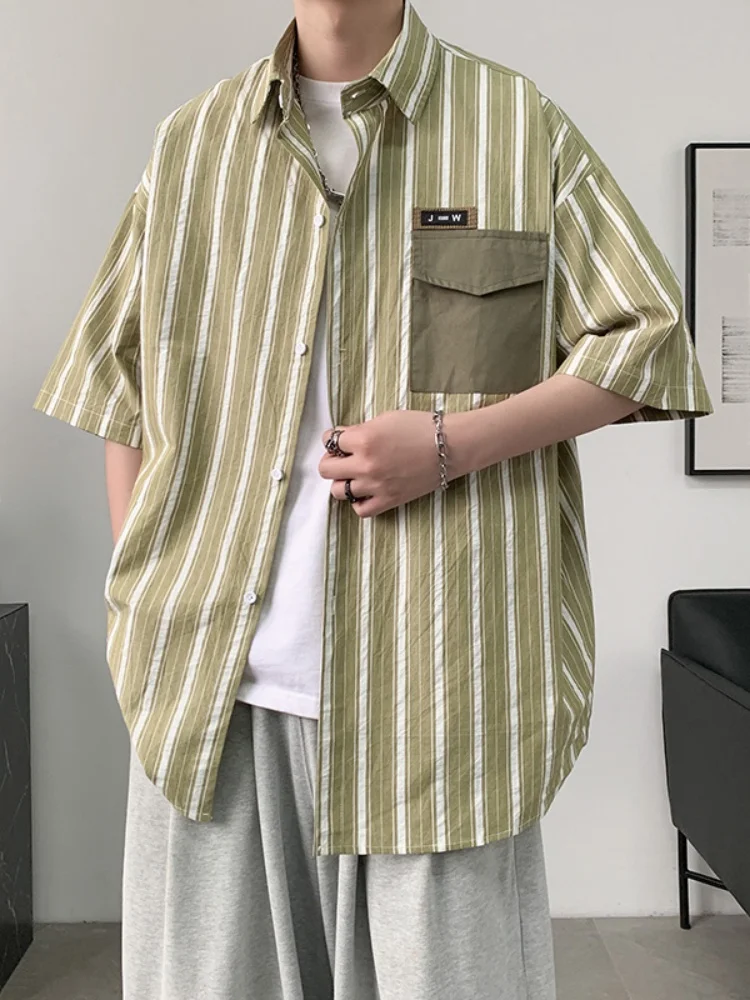 

Ретро-рубашка в полоску в гонконгском стиле для мужчин, свободная повседневная модная летняя рубашка с коротким рукавом для подростков