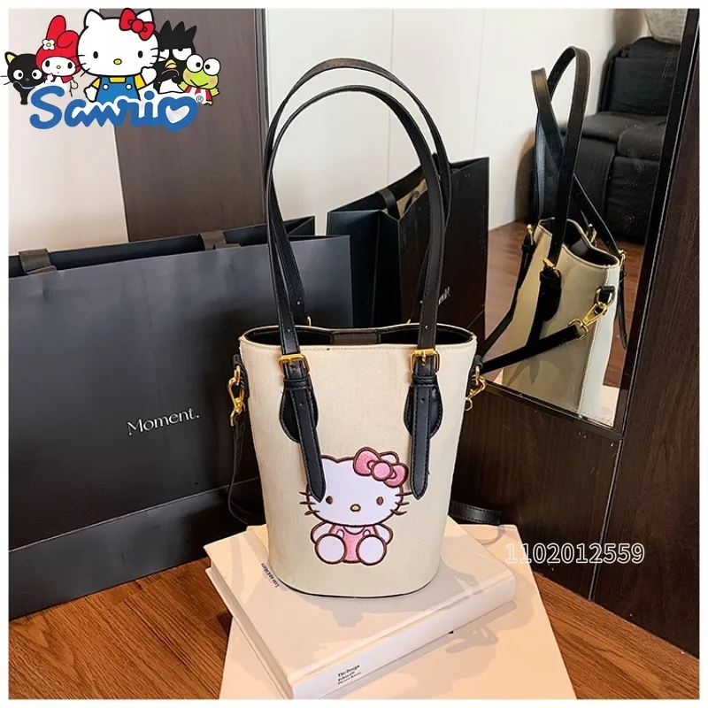  Hello Kitty New Women's Shoulder Bag Luxury Brand Cartoon Fashion Women's Shoulder Bag Large Capacity Casual Women's Bag