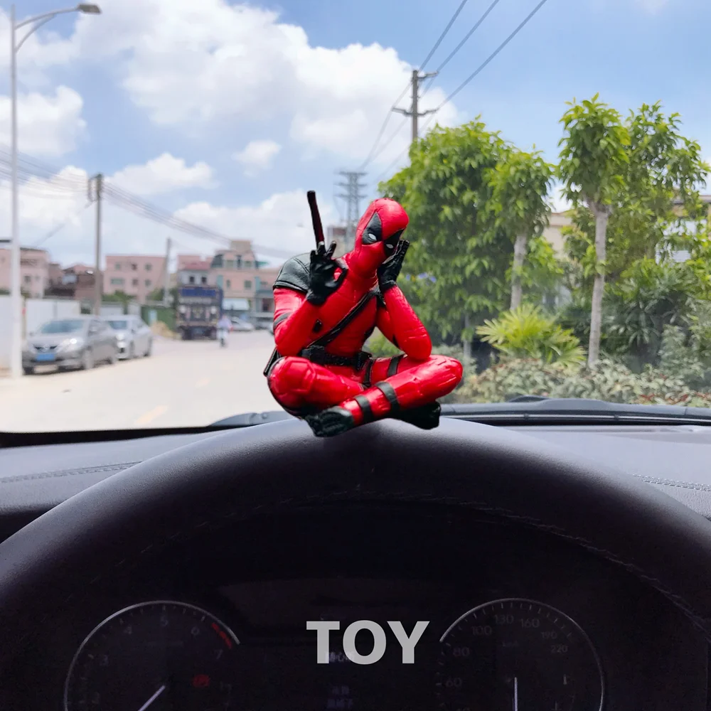 Anime Deadpool Action Figure Auto Innen Dekoration Spielzeug Sitzen Modell X-Men Mini Figur Anhänger Auto Zubehör Kinder Geschenk