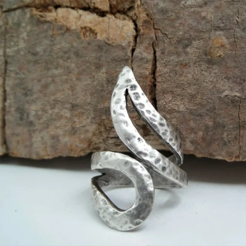 Ethnic Silver Color Copper Adjustable Women's Ring Ancient Hand Carved Pattern Daily Wear Party Ring Vintage Jewelry