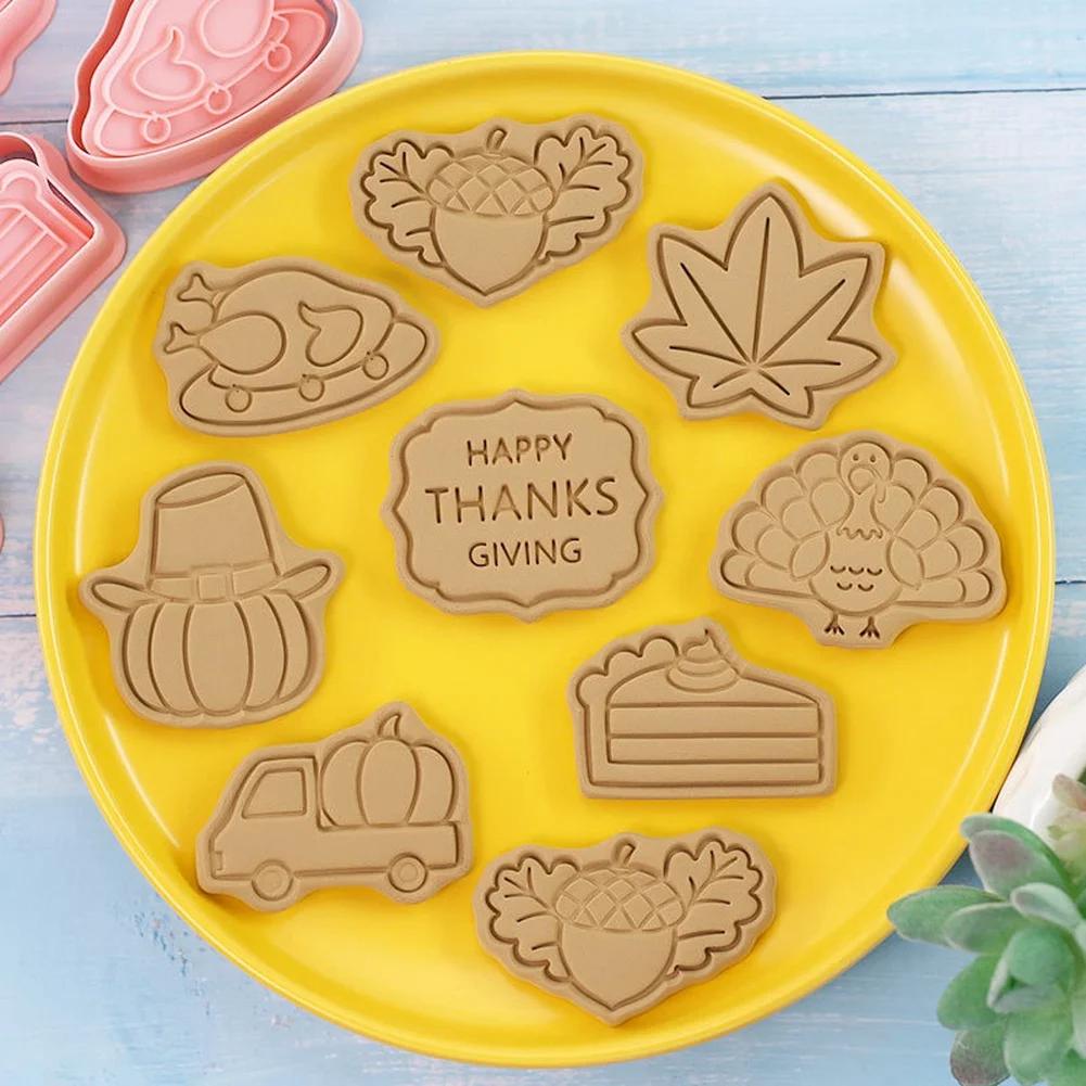8 Piece Thanksgiving Cookie Cutters Turkey Pumpkin Maple Leaf Acorn Biscuit Molds PP Plastic for Home Baking Tools