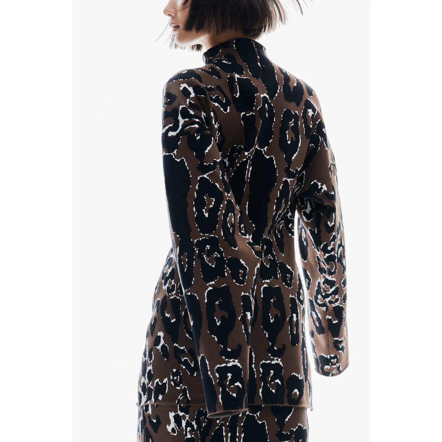 

Осенний женский вязаный длинный свитер свека с высоким воротником и леопардовым принтом, свободный крой, круглый пуловер из полиэфирного волокна, трикотаж