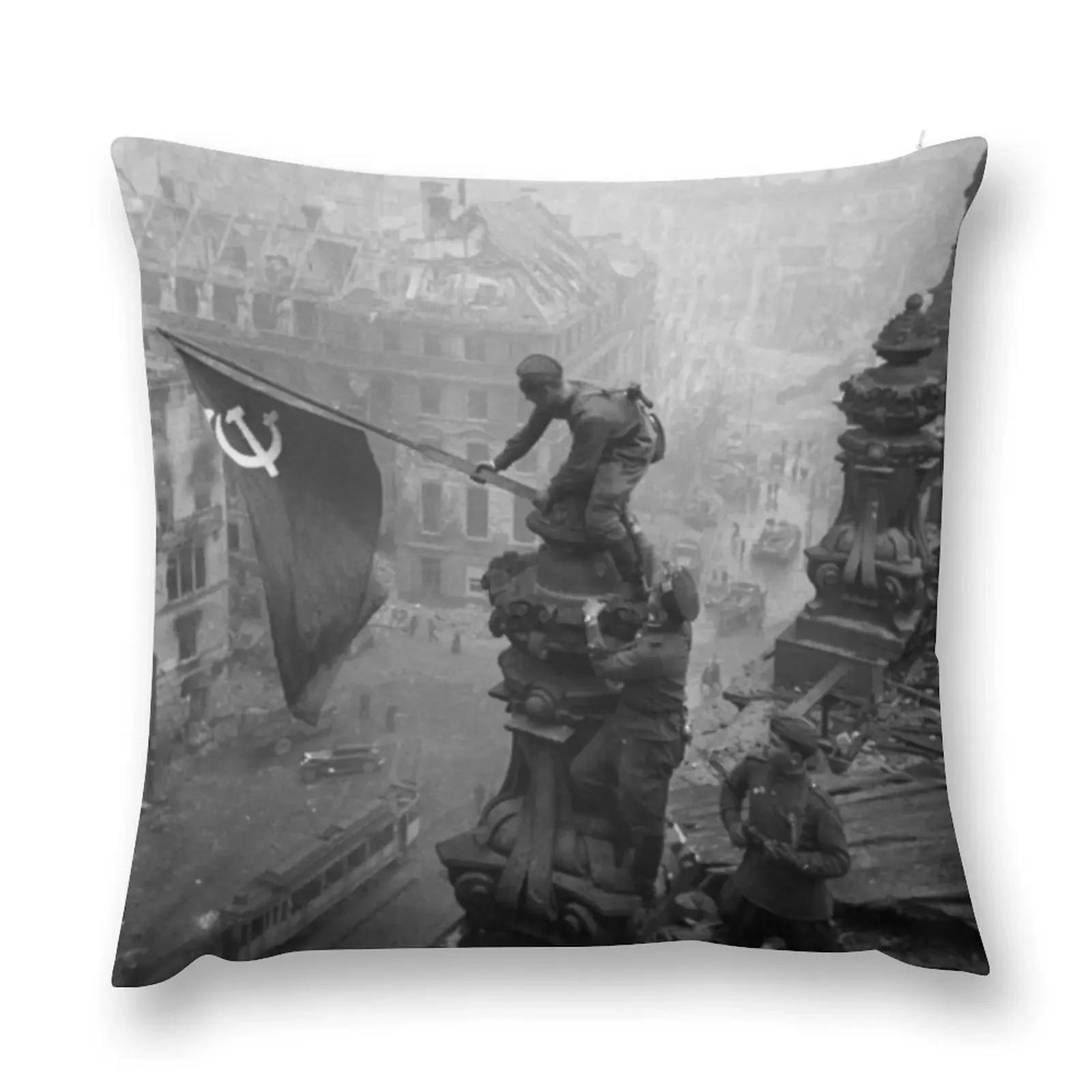 Capture of the Reichstag Throw Pillow Sofas Covers Christmas Pillows pillow