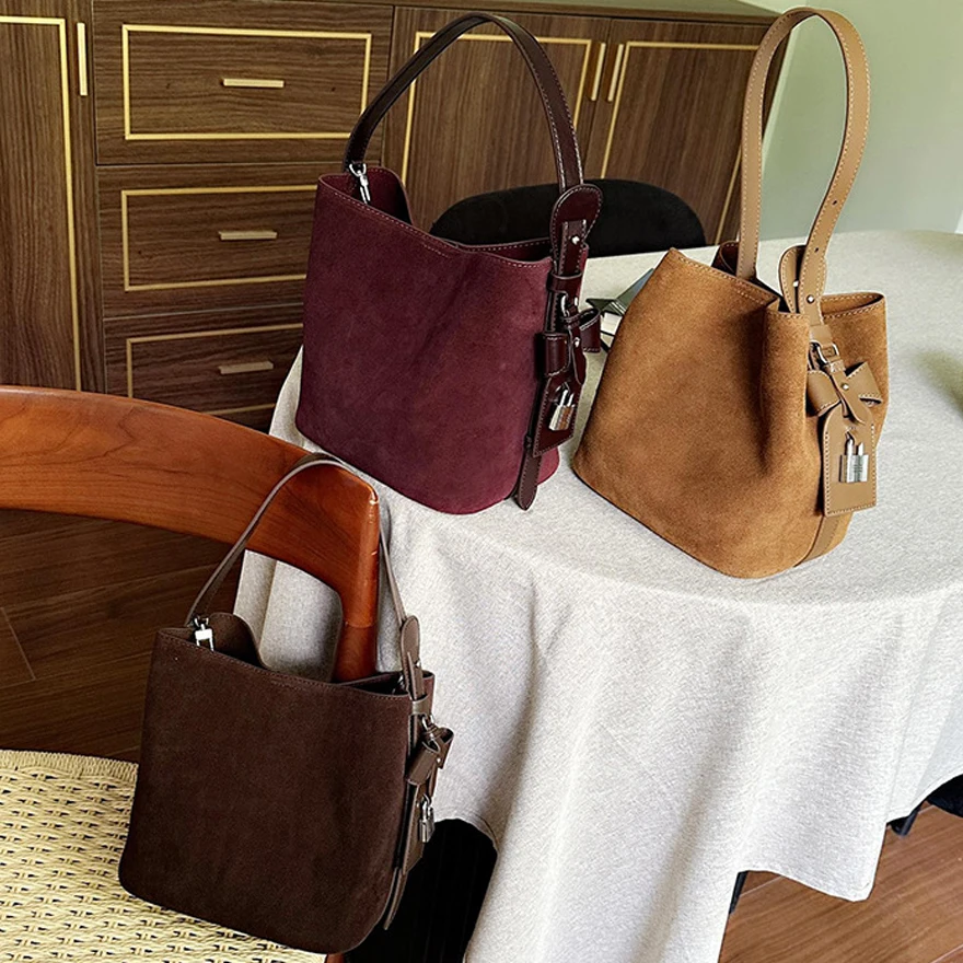 2025 خمر الجلد المدبوغ المرأة دلو حقيبة ماتي جلد البقر حقيبة كتف جلدية مقبض فاخر الراقية ركاب محفظة للسيدات #5