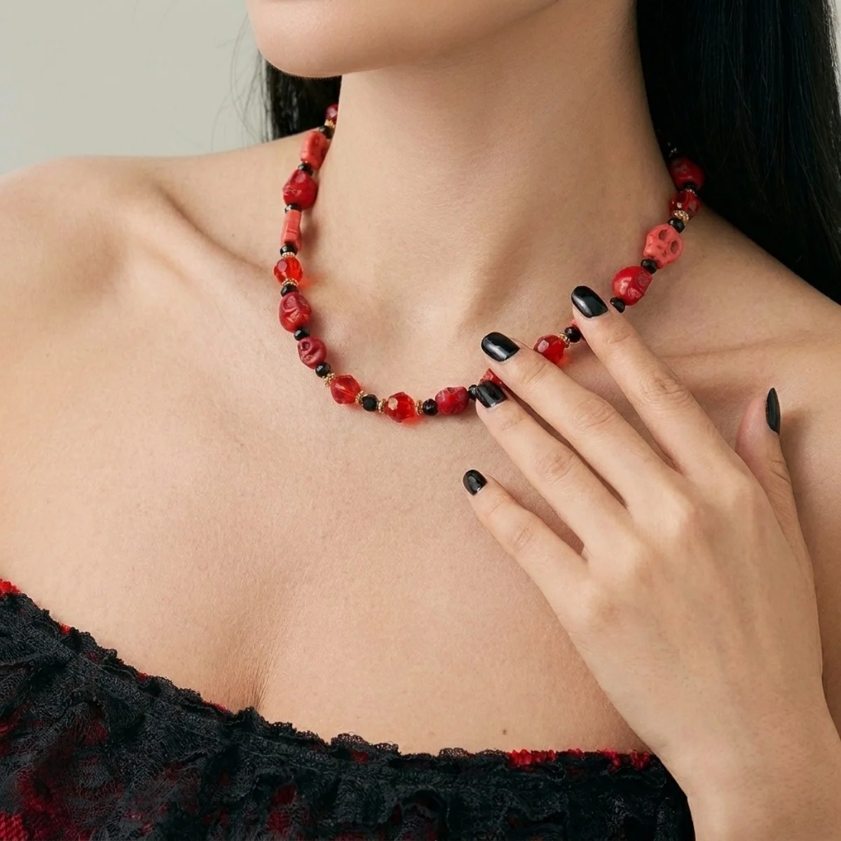 Gotische Cosplay-Halskette mit einzigartigen roten Kristallperlen und Quasten für Damen, Halloween-Fledermaus-Totenkopf-Kürbis-Choker, Punk-Party-Schmuck – Detail 16