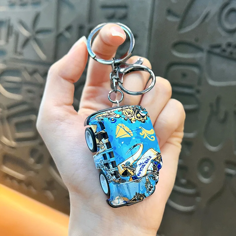 シミュレーション合金落書きバス車のおもちゃモデルキーホルダーペンダントクリエイティブ子供プルバック車のおもちゃダイキャストカーバックパック装飾