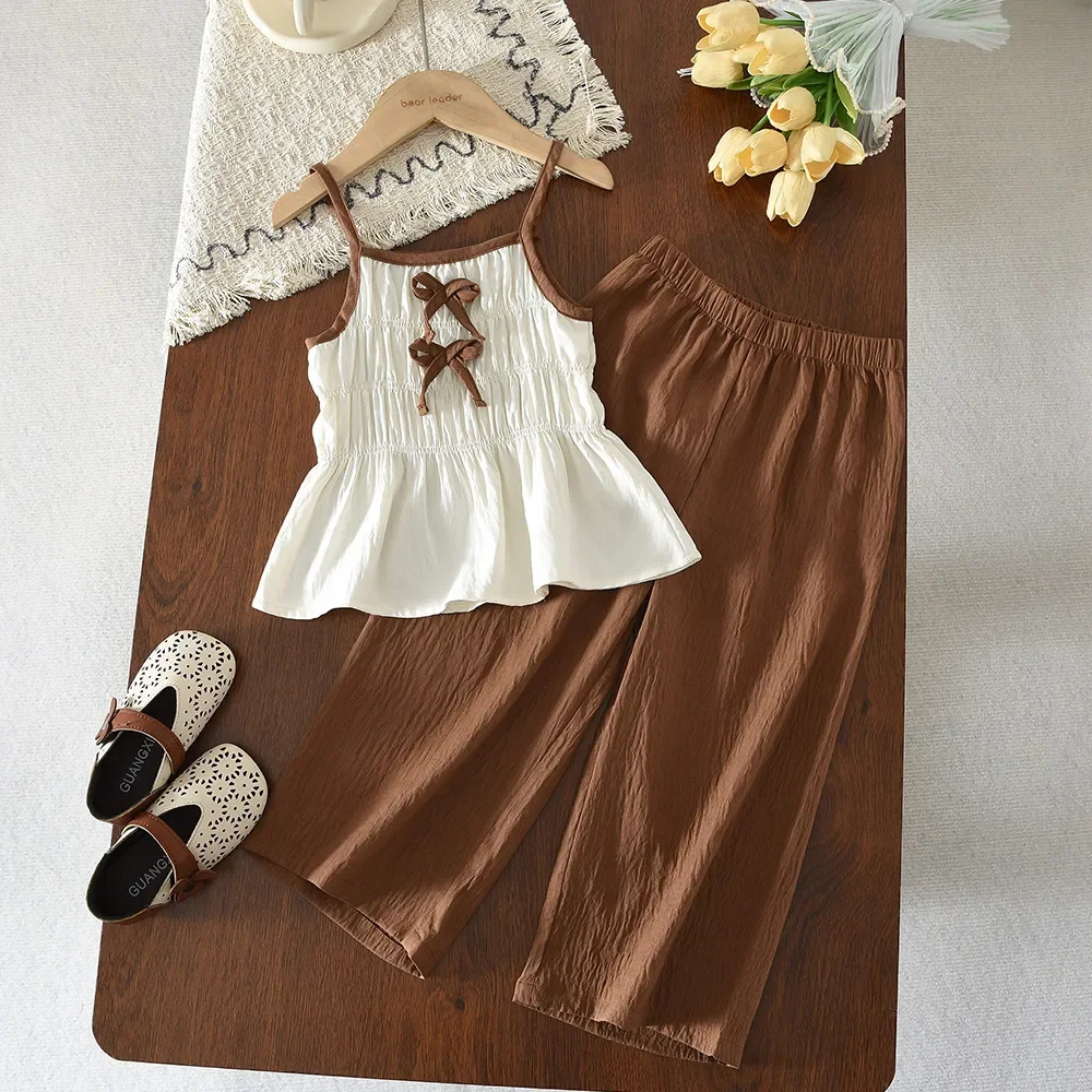 Bär Führer Mädchen Anzug Koreanische Version Sommer Khaki Rüschen Hosenträger T-shirt + Beige Hosen 2Pcs Set 3-7 jahre Kinder Kleidung – Detail 23
