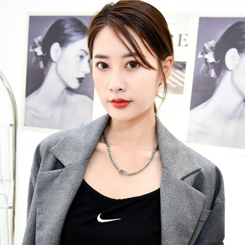 힙합 목걸이, 트렌디한 남녀 개성, 쇄골 체인, 티타늄 스틸 레터 두꺼운 체인