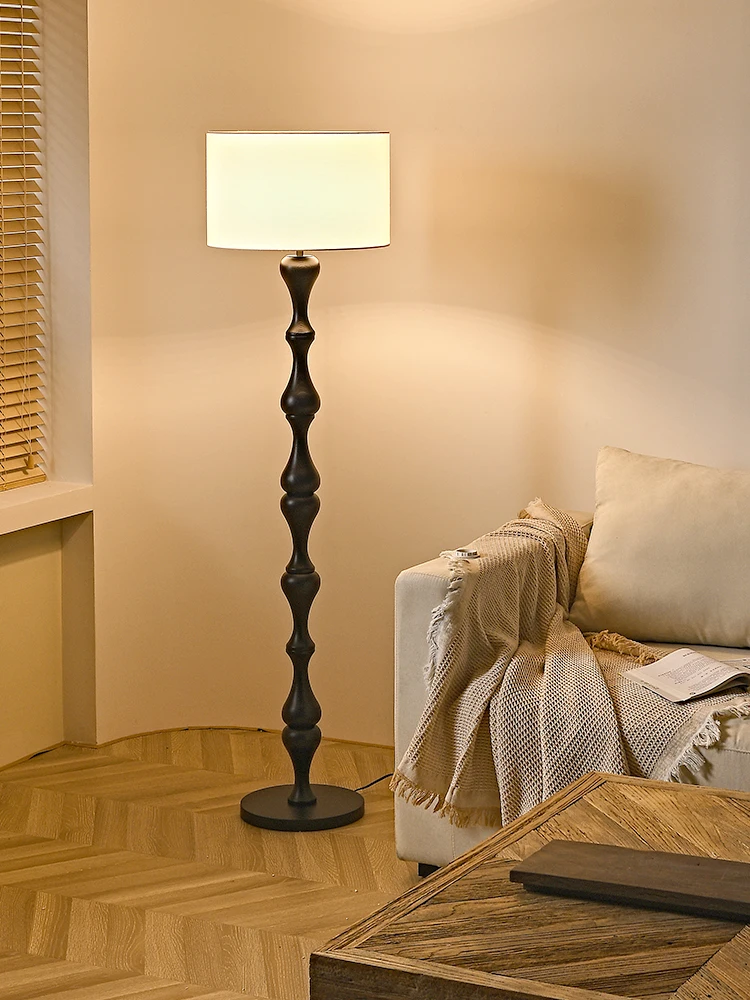 Medieval solid wood gourd living room floor lamp, retro atmosphere, sofa side vertical decorative lighting fixture