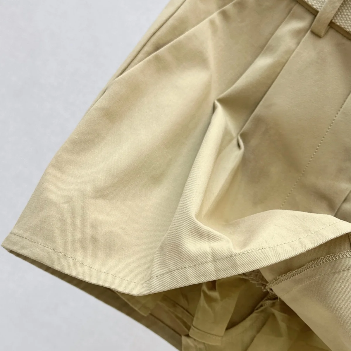 2026 high-quality women's khaki high waisted pleated workwear short skirt--26812205