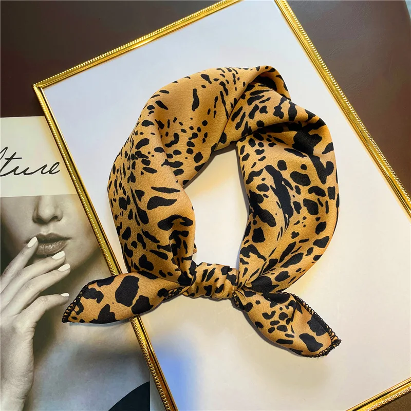 

Leopard print scarf snake skin small silk scarf 50cm square scarf decorative neckerchief hair tie Korean satin spring summer