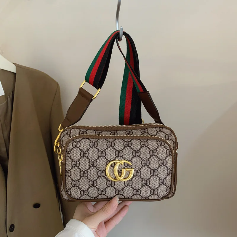 

Monogram Print Crossbody Bag 2025, Vintage Shoulder Bum Bag for Women, Retro Wide Strap Purse, Fashionable Chest Bag