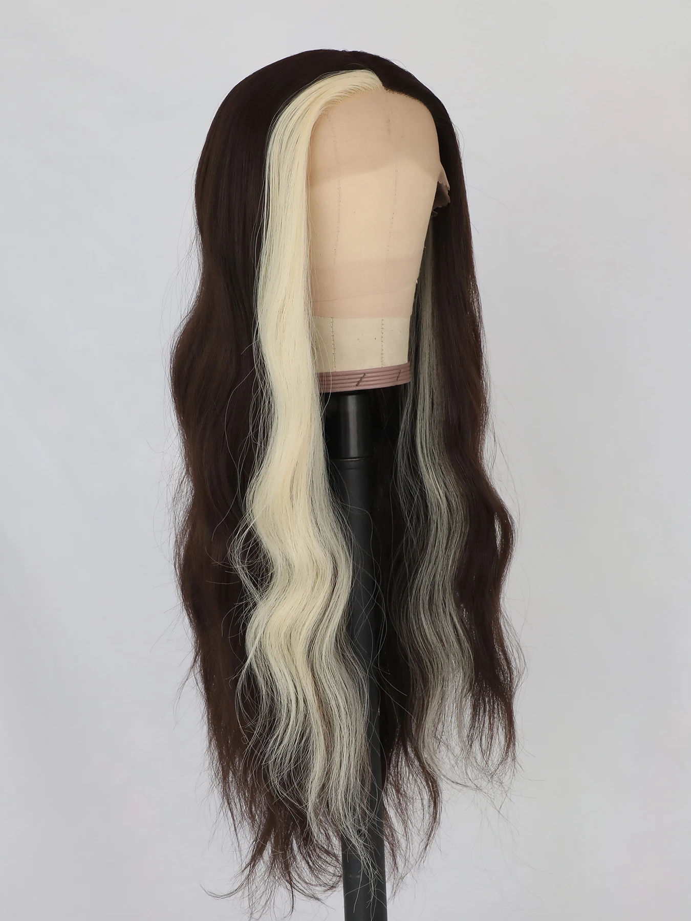 

Синтетические передние парики из выделенного кружева, объемные волнистые свободные волнистые фронтальные парики из hd-кружева, волнистые натуральные волосы с предварительным выщипыванием