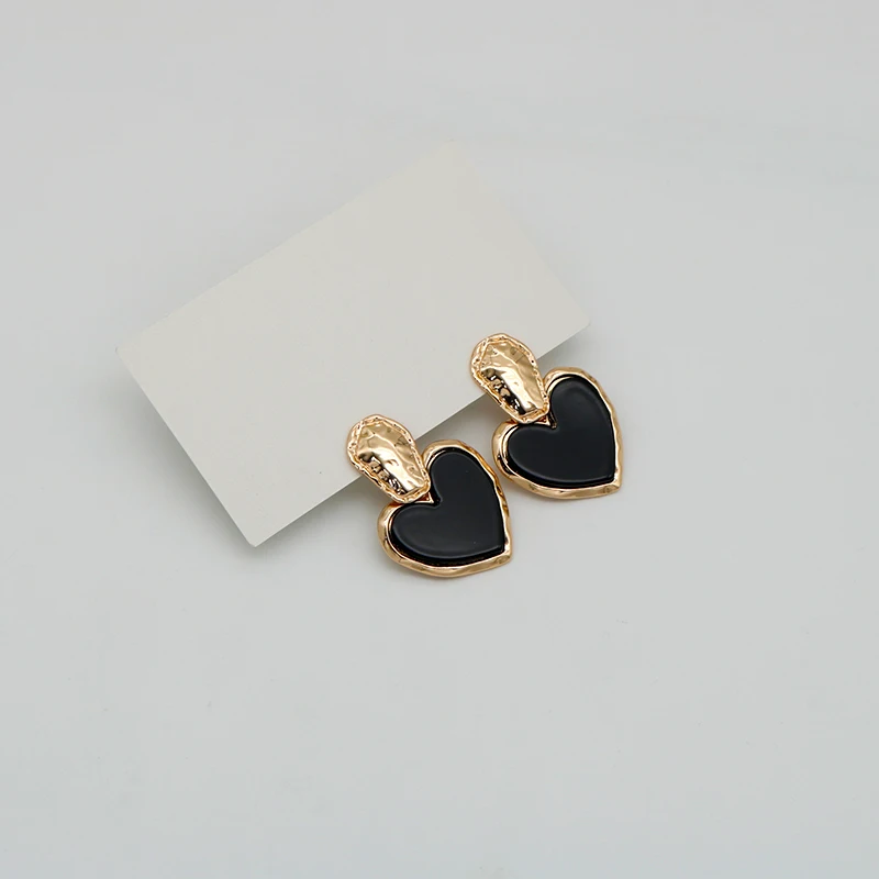 Heavy Metal Black Beads Heart Earrings For Women New Arrival Designer Trendy Drop Fashion Jewelry Party Gift Accessories 2022157