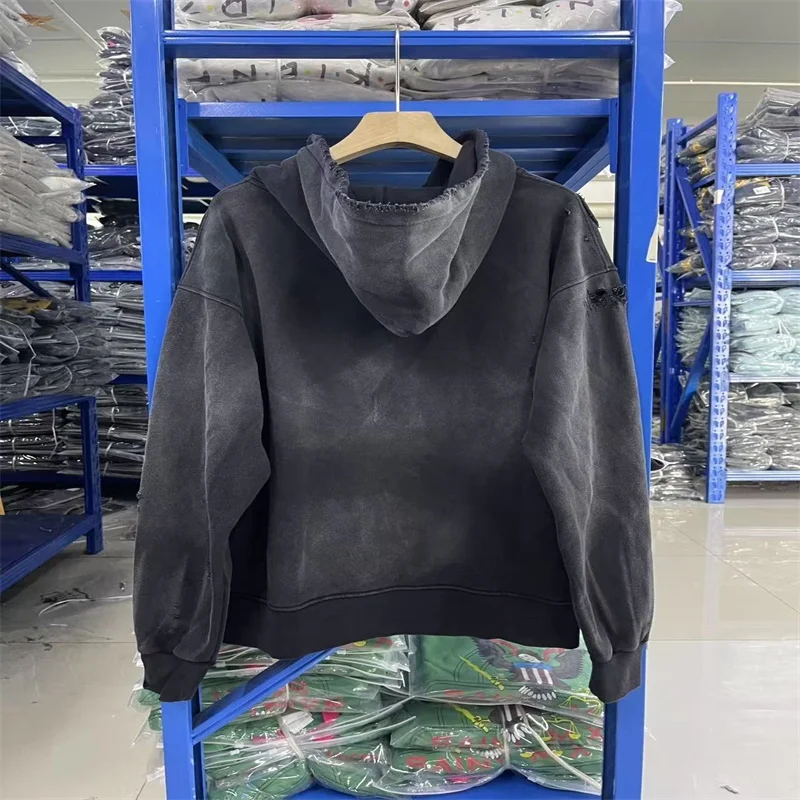 

Новая осенне-зимняя толстовка с рваными элементами и молнией Saint Michael's