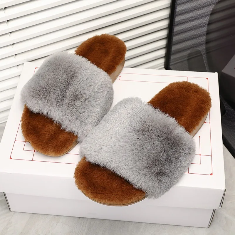 شتاء دافئ نِعال من الفراء النساء أحذية المنزل شبشب داخلي 2025 النعال الصوف الفاخرة امرأة النعال غير رسمية