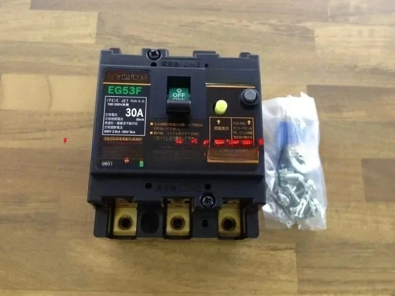 

Спот японский EG53F защита от утечки 3P 32A 100-200V новый оригинальный подлинный продукт