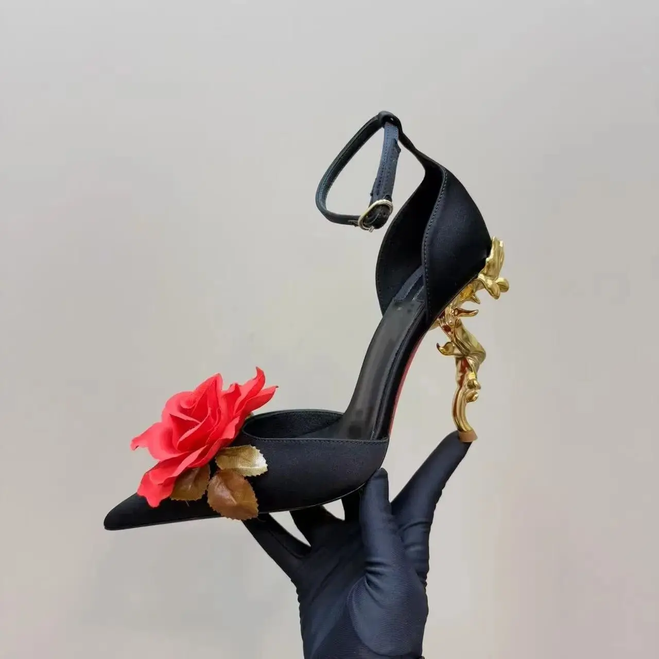 

Black Leather Pointed Toe Sandals Woman Wedding Party New Shoes Large Red Flower Women Pumps Metal Tortuous Strange high Heels