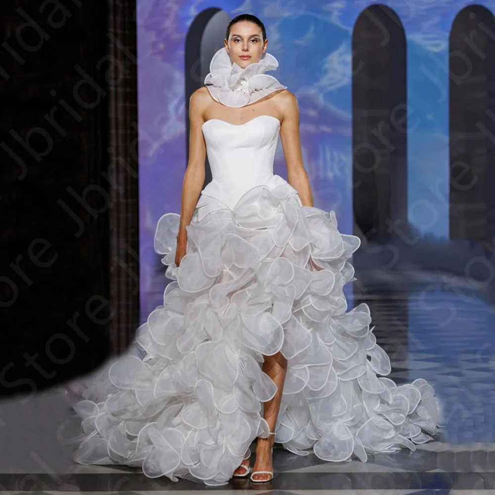 

Customized Charming White Wedding Dresses 2025 Bridal Gowns Thigh Slit Bride Dress Ruffles Skirt Wedding Gowns Back Out On Sale