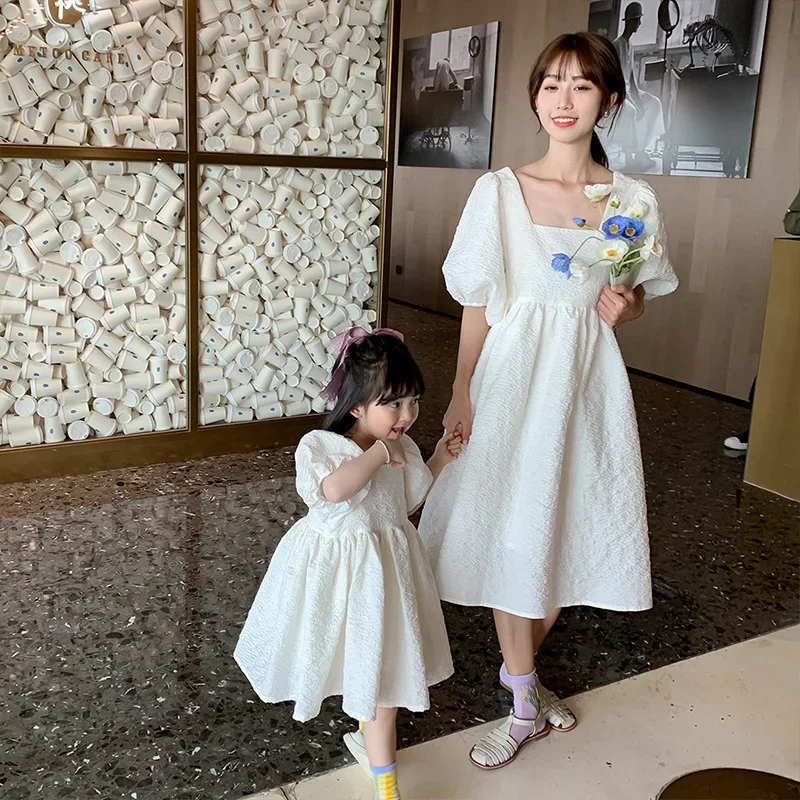 Mother and Daughter Matching White Dress Puff Sleeve Princess Party Mom and Baby Girls Wedding Equal Dress Mommy and Me Clothes