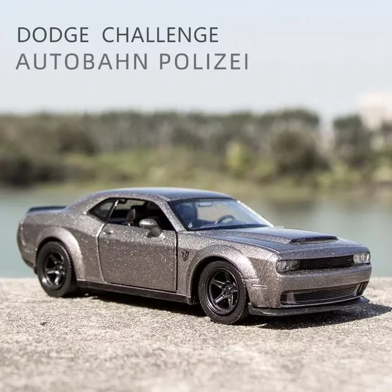 1:36 Dodge Challenger SRT Demon Sports Car Alloy Diecast Car Model Toy With Pull Back For Children Gifts Toy Collection