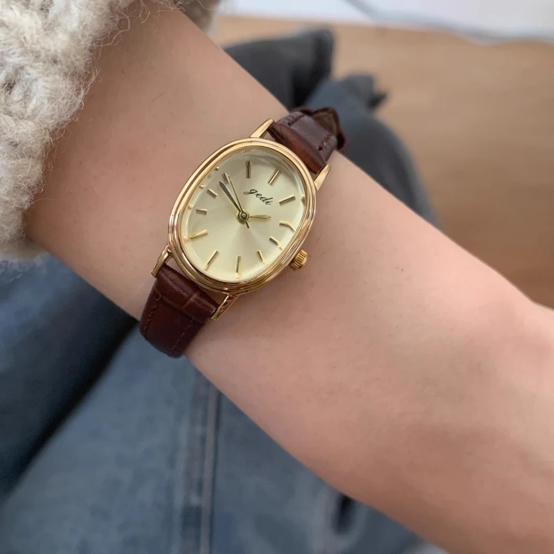 

Vintage Women's Watch Casual Versatile Oval Quartz Watch Exquisite Leather Fashion Women's Watch часы женские наручные