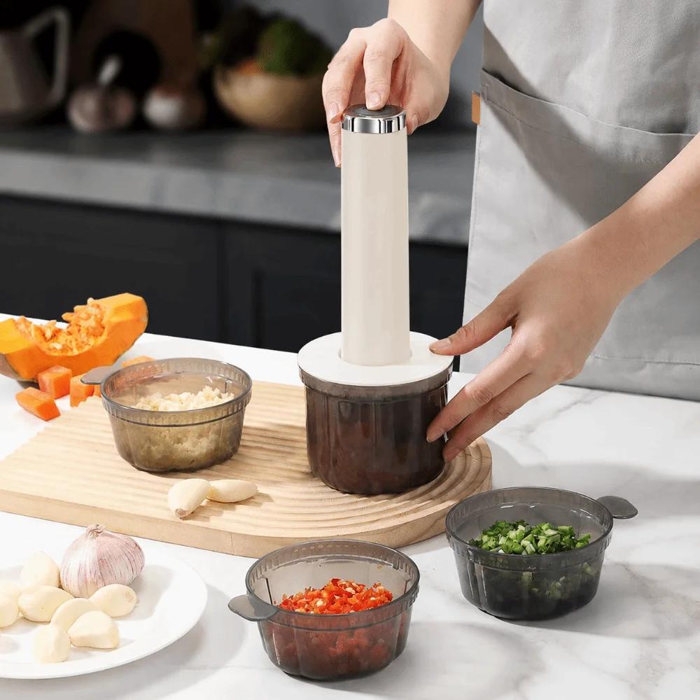 Plastic Electric Meat Grinder USB Rechargeable Efficient Electric Food Chopper Powerful Motor Food Grinder Salad Making