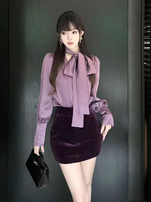 

Комплект Pure Desire: Фиолетовая шелковая блузка с V-образным вырезом и поясом, облегающая короткая юбка-миди для молодых женщин 18-25 лет