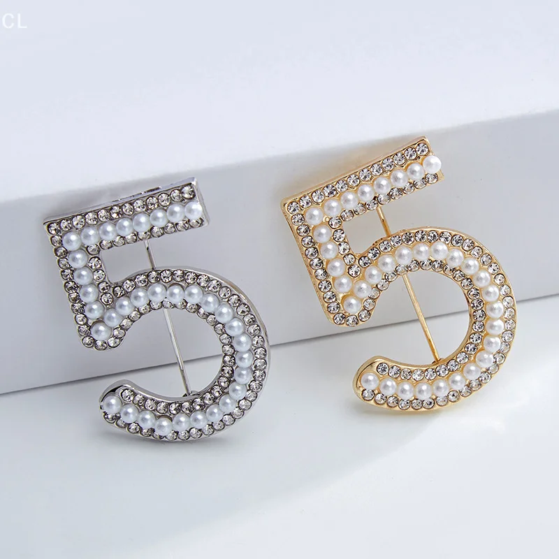 Fashion Rhinestone Pearl Number 5 Brooches For Women Clothing Coat Jewelry Accessories Gifts