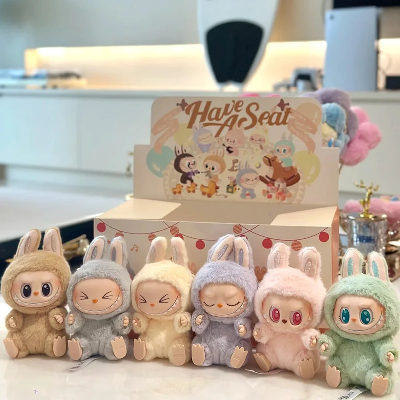 

Подлинная POPMART LABUBU для сидения, резиновое покрытие, плюшевая глухая коробка, подвеска в виде поколения, модная загадочная коробка, коллекция рождественских игрушек