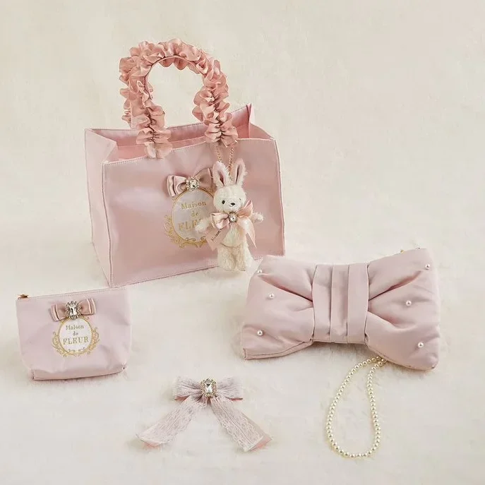 Japanese New Sweet Cute Rabbit Bear Rhinestone Bow Pendant Sweet Kawaii Girl Female Bear Bag Charm Pendant Keychains