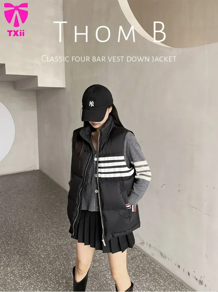 

TXii 2024 New 4 Horizontal Line Down Jacket New Couple Men and Women 90 White Duck Down Trendy Casual Short Vest