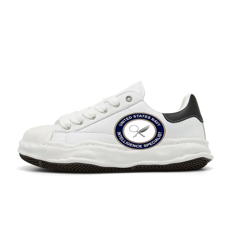 

Кроссовки в стиле ретро от US Navy Intelligence Specialist IS, созданные в ретро-стиле, стильные, удобные и универсальные.