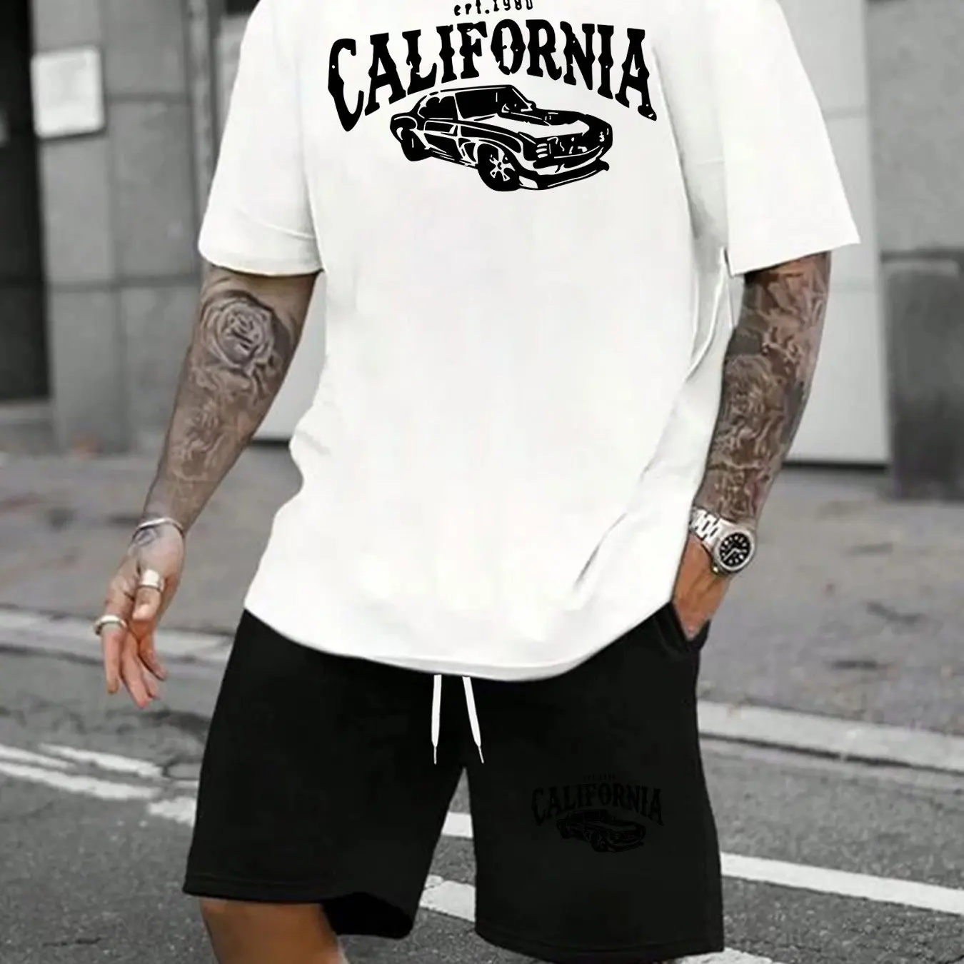 

Retro Car Graphics for Fashion Lovers Pattern Suit Men's Short Sleeve T-Shirt