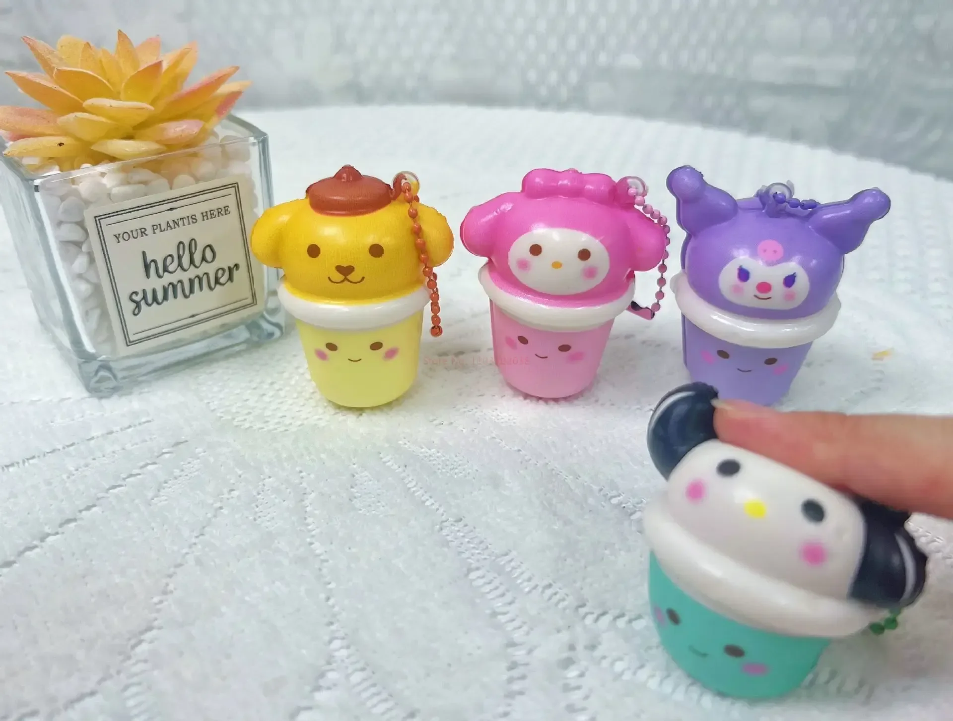 Sanrio Stress Reliever Knead Happy Creative Cartoon Stress Reliever Figure Release Toy Key Chain Pendant Kawaii Doll Girl Gifts