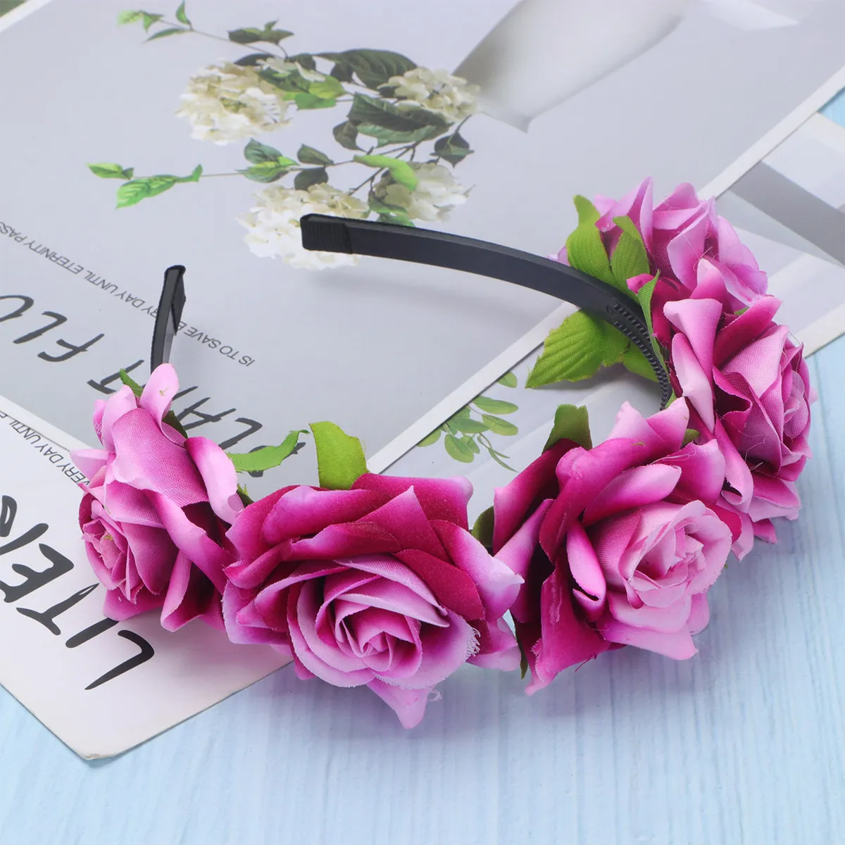 

1 шт. Элегантная повязка для волос с искусственной розой для женщин и девушек, легкий и удобный аксессуар для волос для вечеринок
