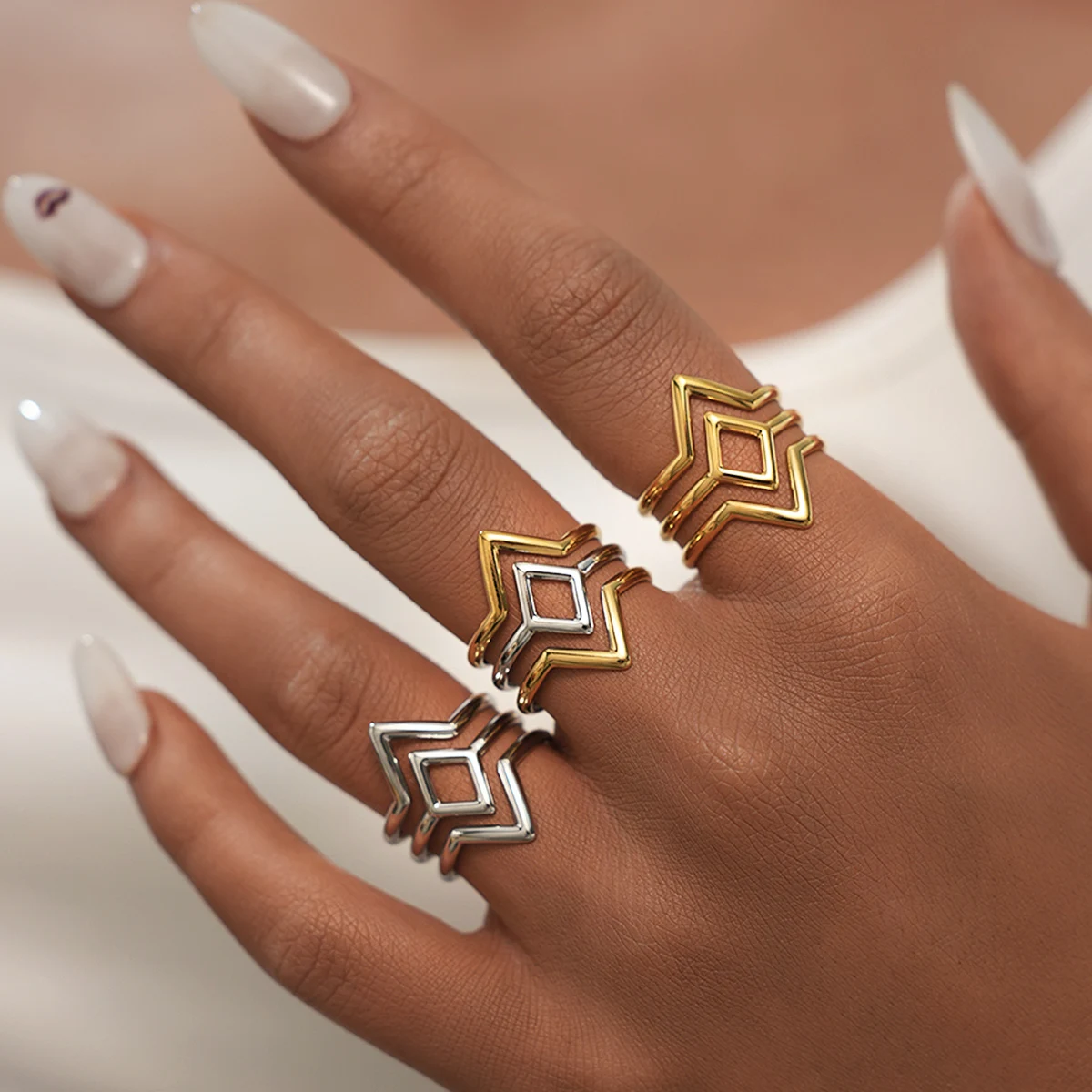 Modische, geometrische Design-Edelstahlringe, 18 Karat vergoldet, wasserdicht, hochwertiger Damenschmuck für den täglichen Gebrauch, Urlaub am Meer
