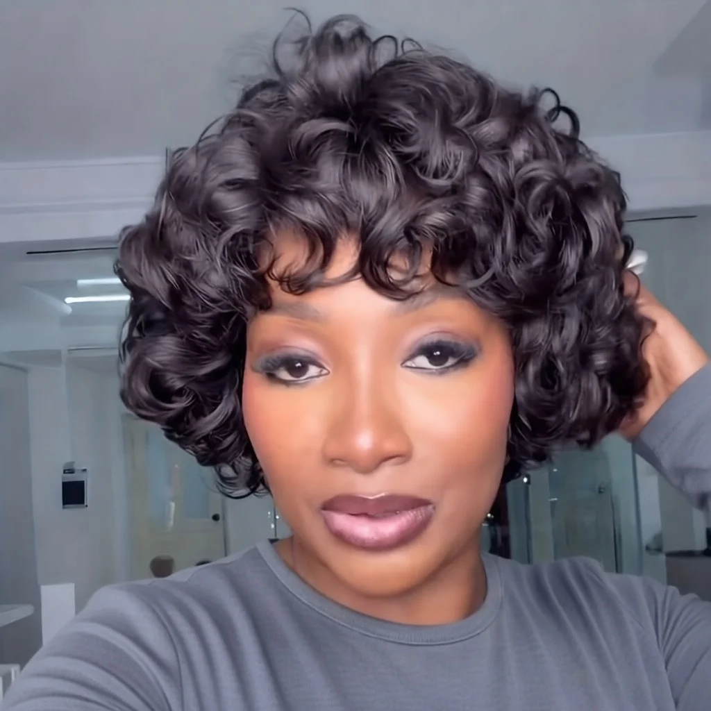 

﻿ Бразильский парик из натуральных волос, короткая стрижка пикси, фасон «яичный боб» с объемными кудрями, естественный вид, для женщин, полностью машинной работы.