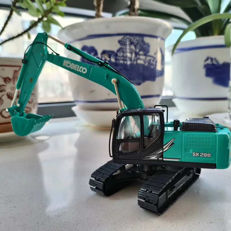 Diecast 1/50 Scale KOBELCO SK200-12 Excavator Model Classics Adult